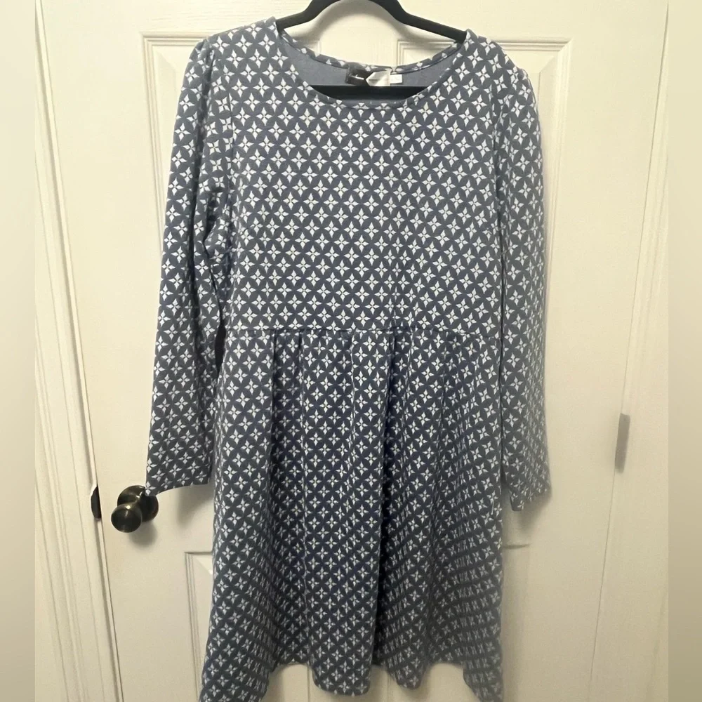 ❄️ Blue and White Piper & Scoot Dress - Picture 3 of 5